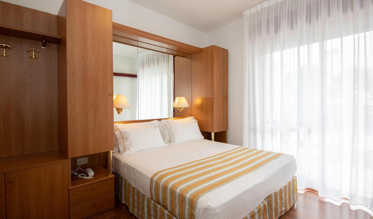 Hotel Imperia Lido di Jesolo Exterior photo